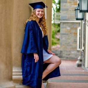 Meet your Posher, Nicole